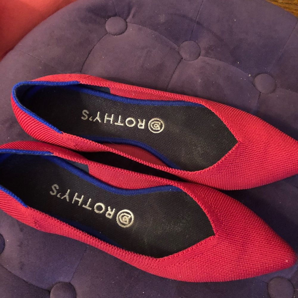 Gently used Chili Red Point Rothy’s size 9